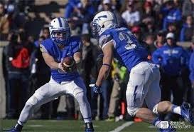 足球装备的科技革新解析