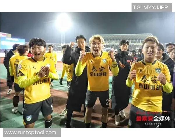 意媒：因西涅优先考虑加盟拉齐奥，他正等待俱乐部的明确信号